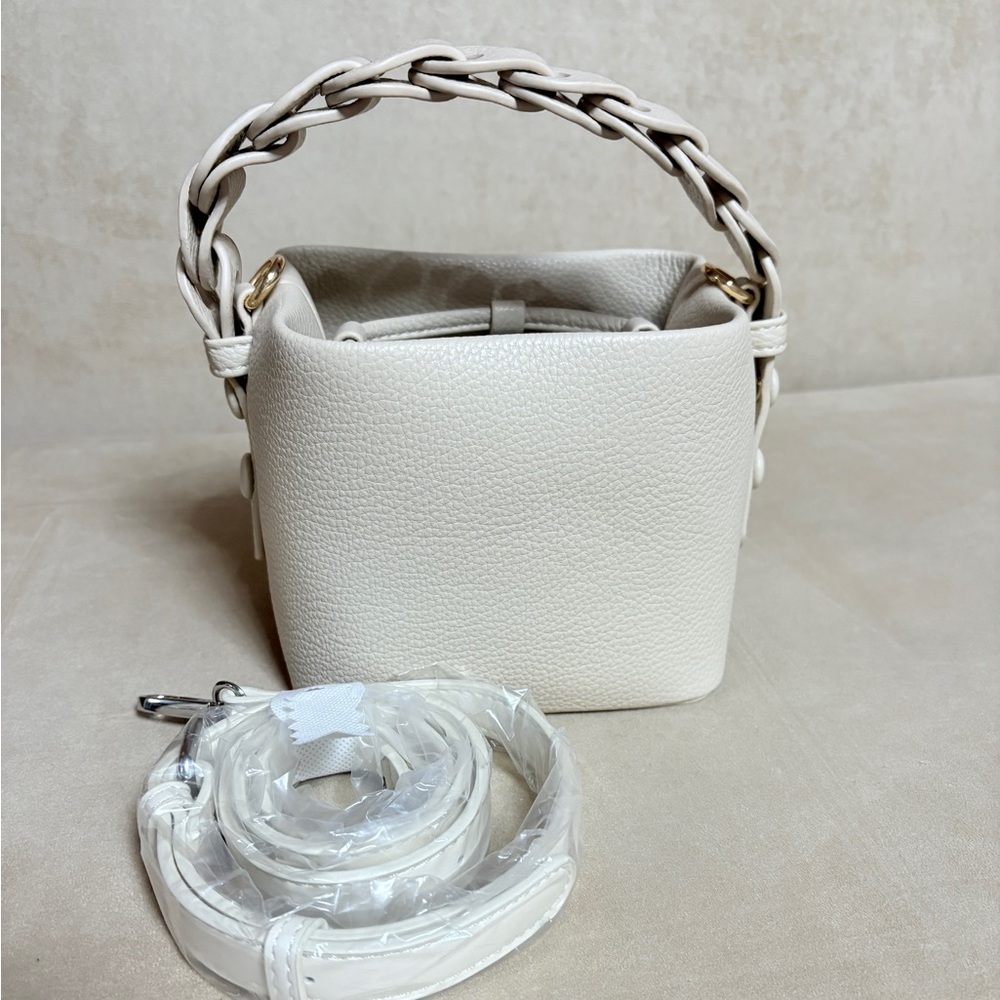 Elegant Cream Handbag